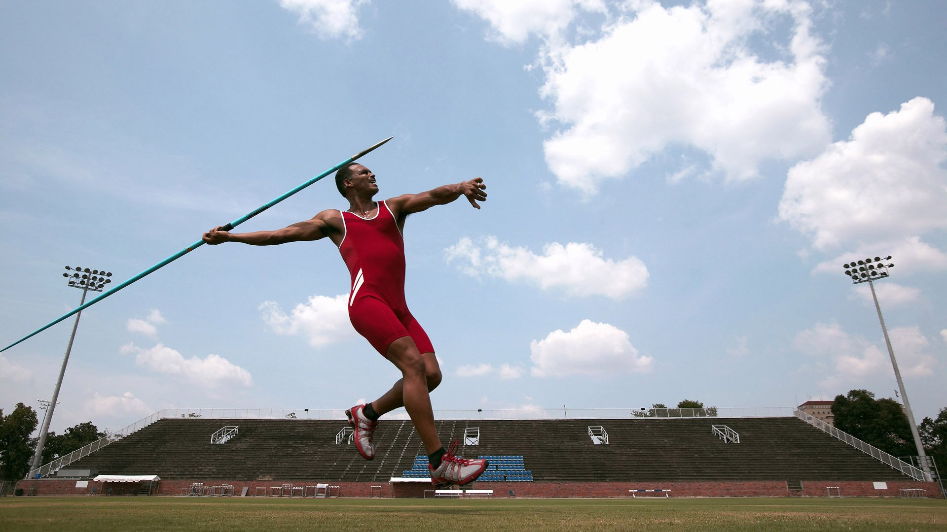 “胡利安·门德斯的领导能力和球技,推动阿根廷美洲狮队成为橄榄球强国”